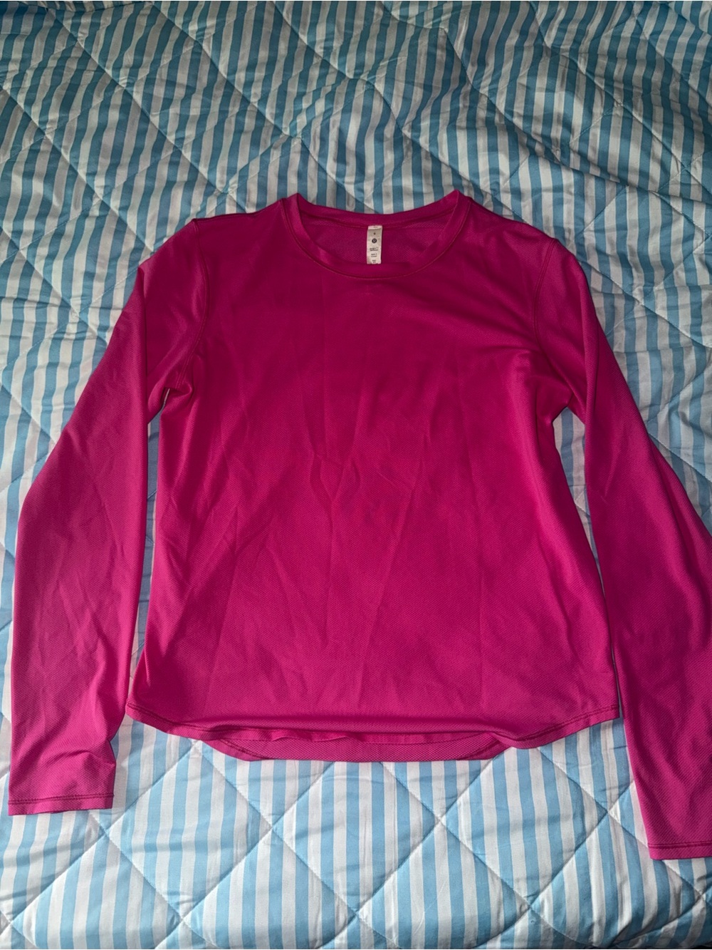 Lululemon High-Neck Running and Training
Long Sleeve Shirt Sonic Pink Size 6